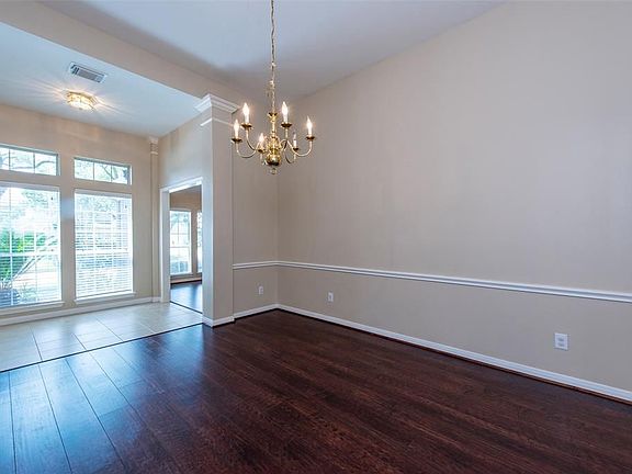 4th image of 4505 Grove Park Dr