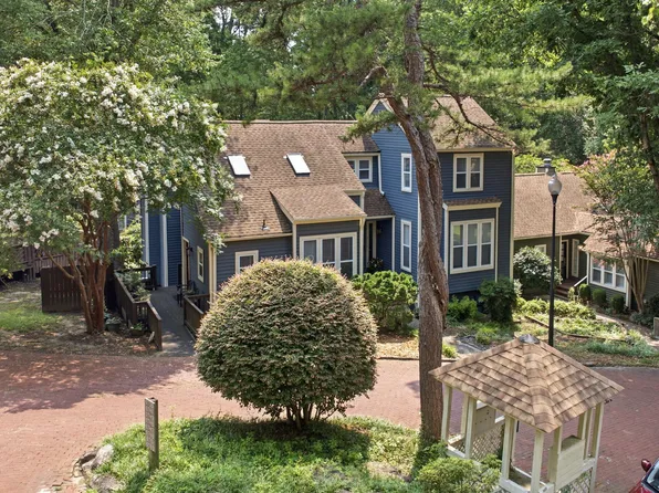 5739 Sentinel Dr, Raleigh, NC 27609