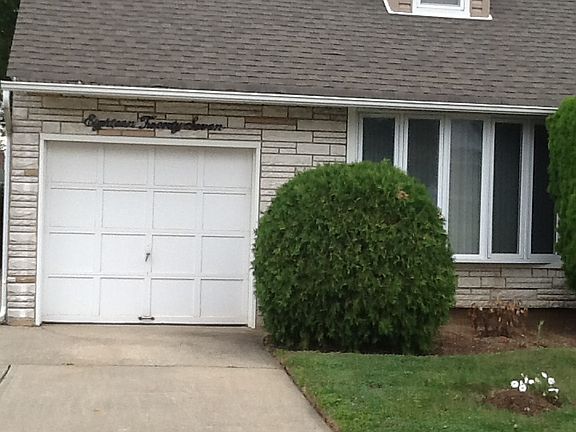 3rd image of 1827 Prospect Ave