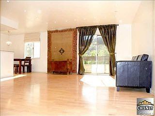 2nd image of 2700 Cahuenga Blvd E APT 2107