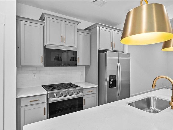 4th image of 549 W Norvell Ct