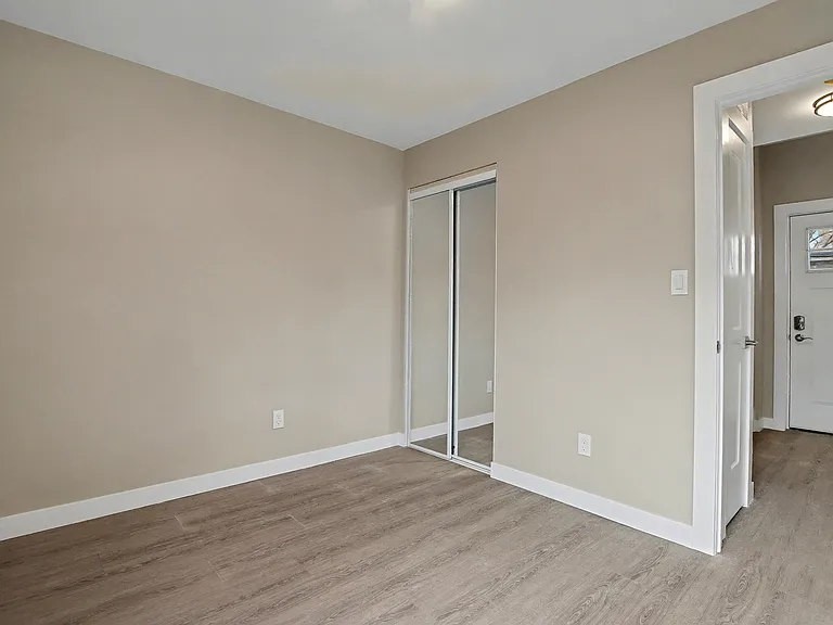 172 Kehl St #1 — Photo 40