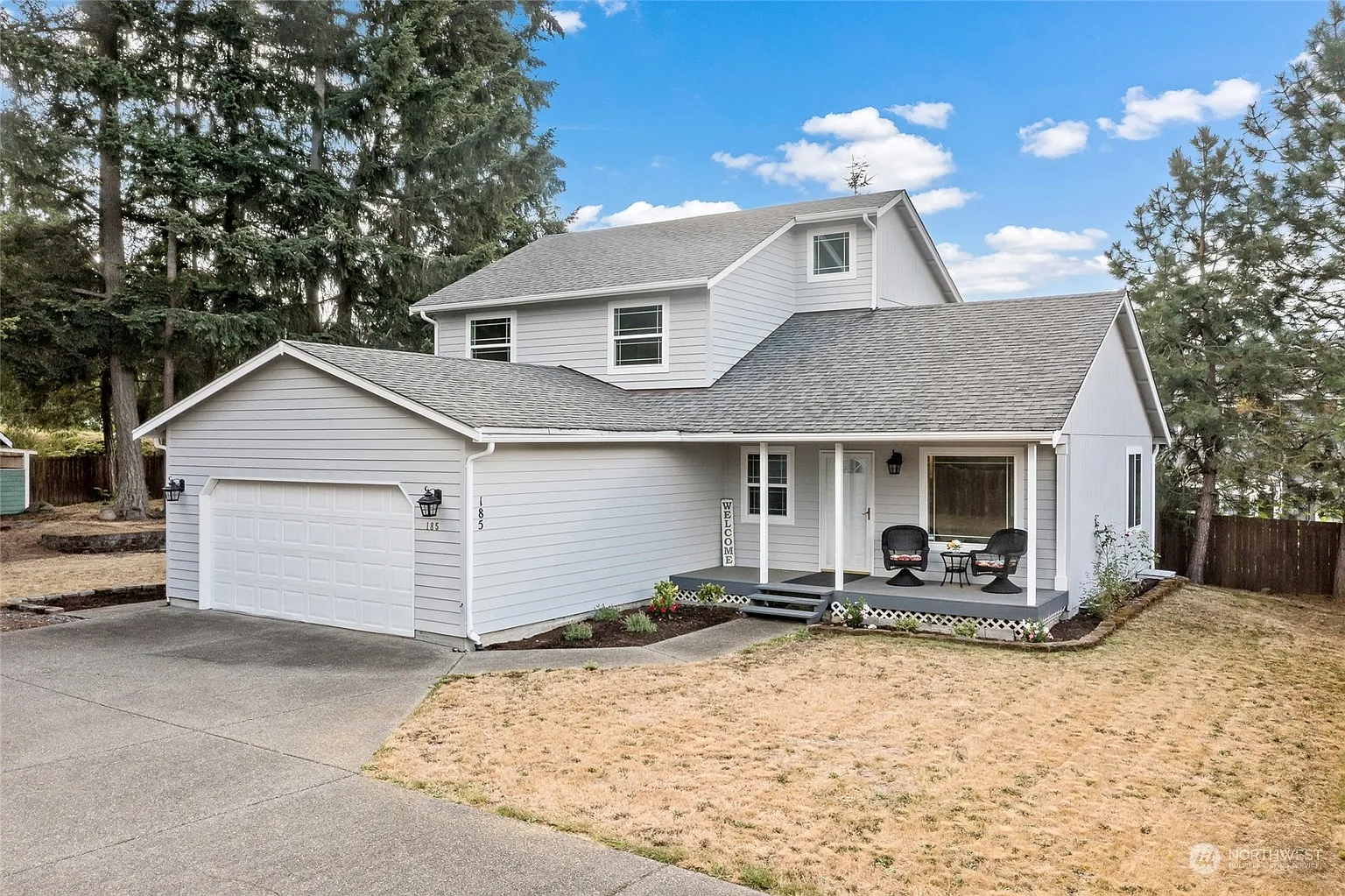 185 Baumgartner Place N photo 1
