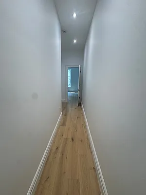 Entry / hallway, photo 1