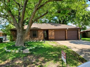 1019 Grand Oaks Dr, Houston, TX 77015