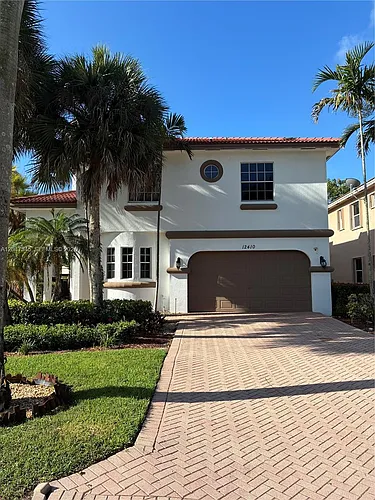 12410 SW 1st St Photo 1
