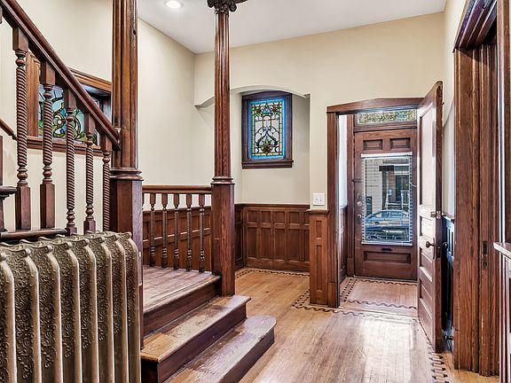 5th image of 3451 W Diversey Ave