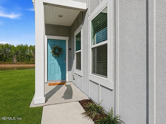 3rd image of 81 TEMPLE Drive