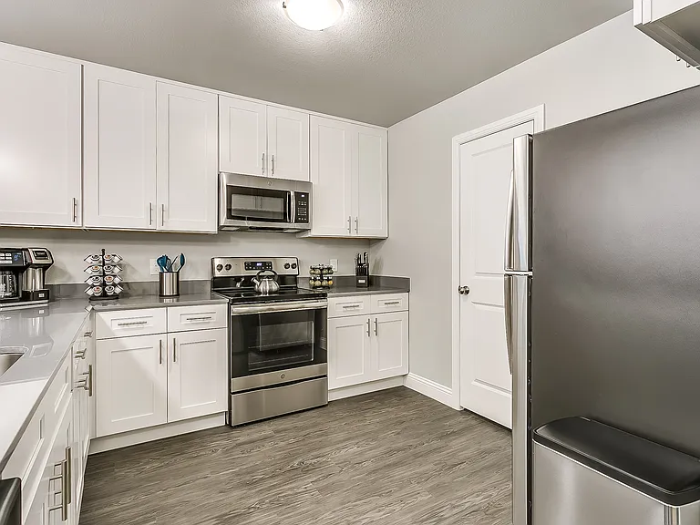 3905 Sheraton Rd — Photo 3