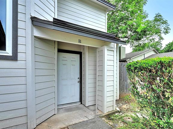 2nd image of 11406 Ptarmigan Dr #B