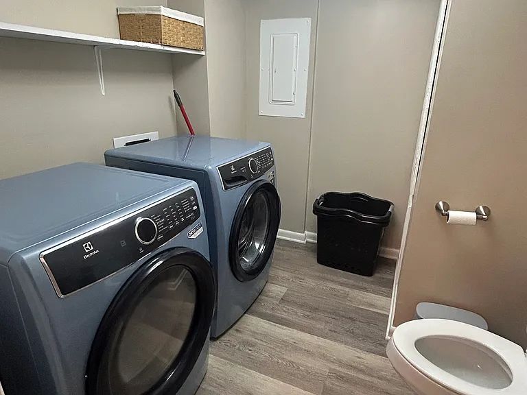 917 Davis Blvd #4 — Photo 33