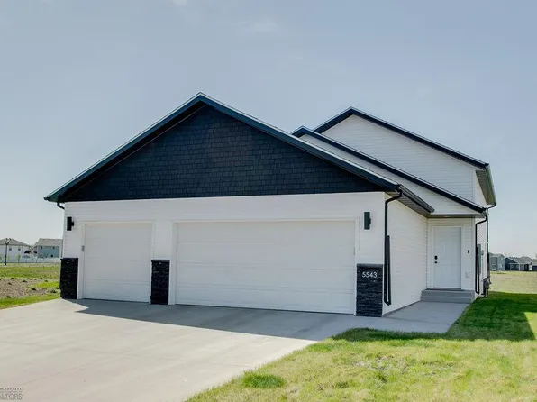 5543 Lori Ln W, West Fargo, ND 58078