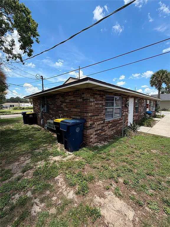 1 bed, 1.0 bath, 564 sqft, $950 — Photo 2