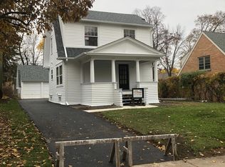 412 Meadow Ln, Libertyville, IL