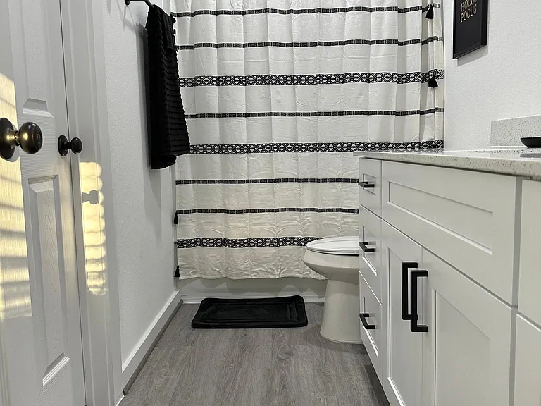 8722 Peachtree St — Photo 14