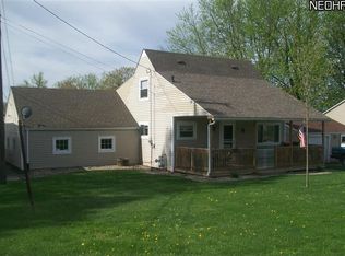 6762 Oakfield St NE, East Canton, OH 44730