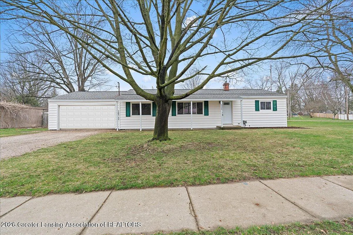 332 N Rogers St photo 1