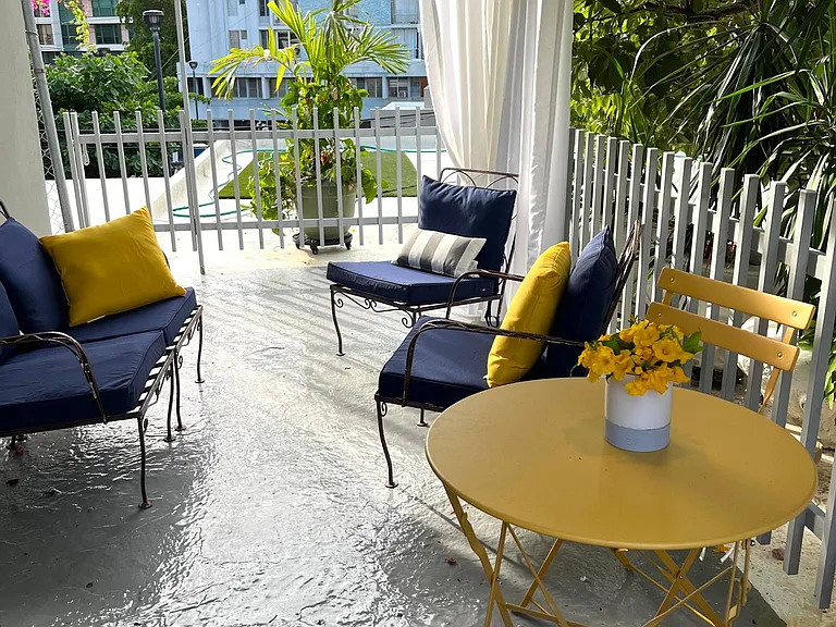 367 Calle Bolivar #D — Photo 3