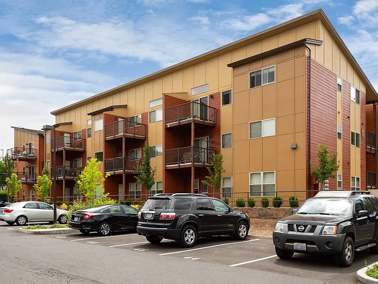 56 Commons Apartments — Photo 10