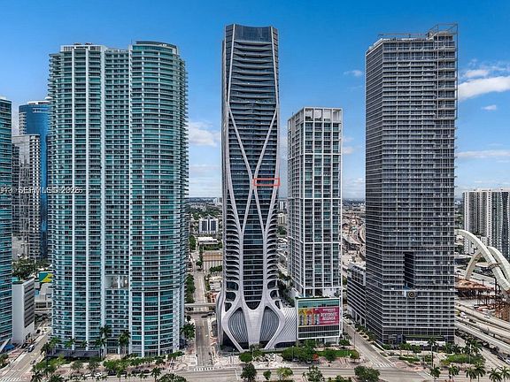 3rd image of 1000 Biscayne Blvd #3402