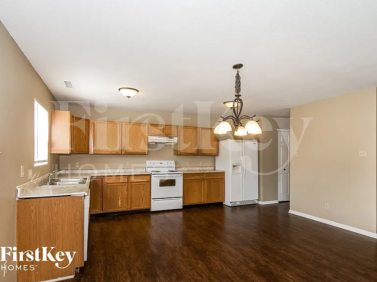 10335 Homestead Dr — Photo 4