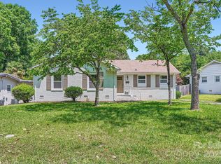 1515 Edgewater Dr, Charlotte, NC 28210