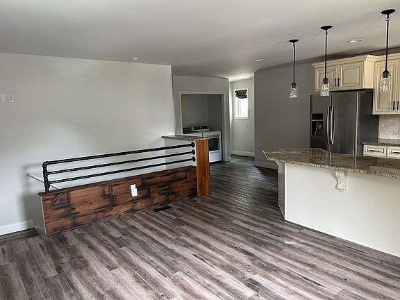 4th image of 6636 Pinkney St