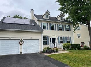 19 Wyckoff Dr, Pennington, NJ 08534
