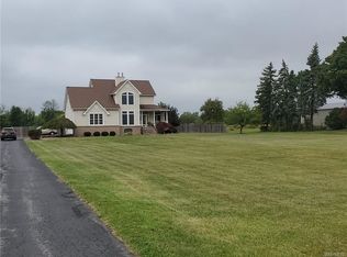 5374 Townline Rd, Sanborn, NY 14132