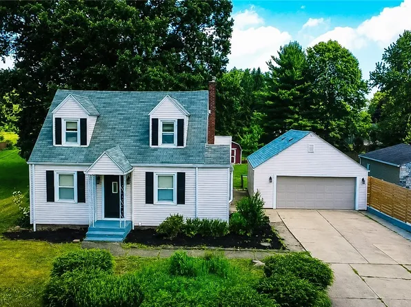 102 W Howe Rd, Tallmadge, OH 44278