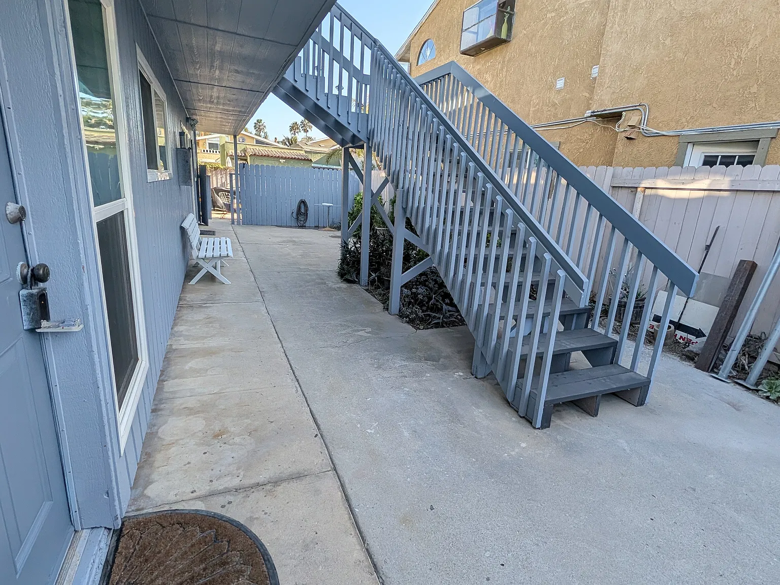 1080 Dover Ln — Photo 3