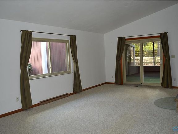 2nd image of 9 Valleyview Dr