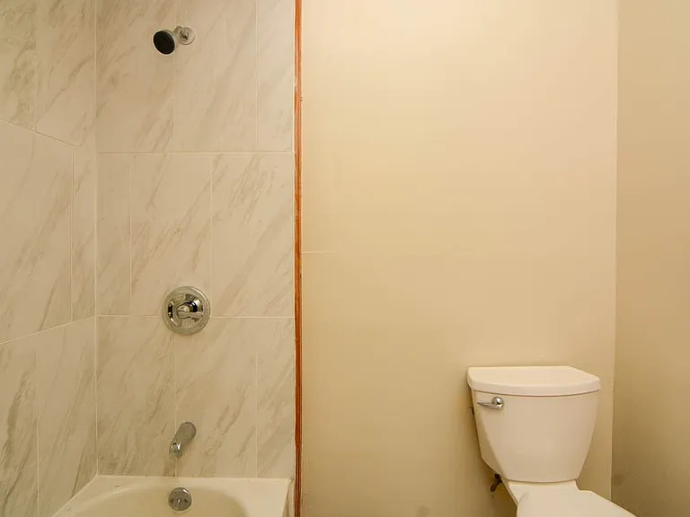 2825 N Milwaukee Ave #2 — Photo 19