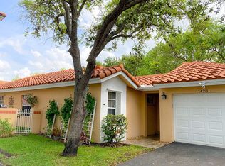 1420 Seagrape Cir, Weston, FL 33326