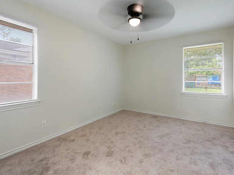 3418 Woodthrush Ln — Photo 9