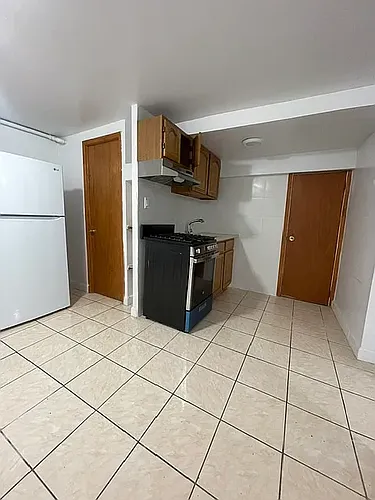 337 E 16th St #1 Photo 1