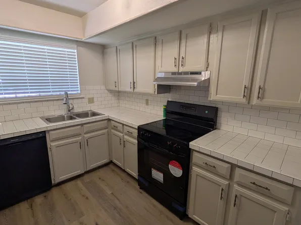 7417 S Elm Ave, Broken Arrow, OK 74011