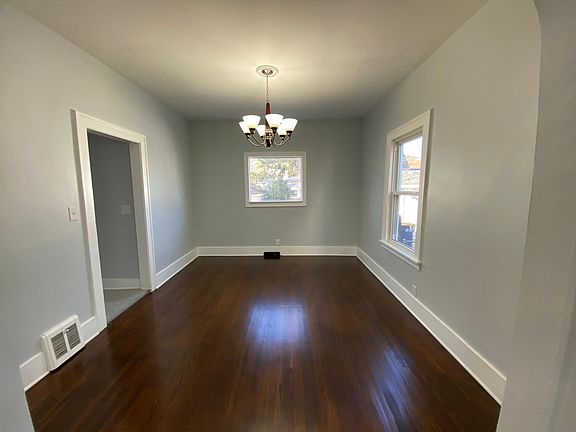 4th image of 1355 Tamarack Ave NW