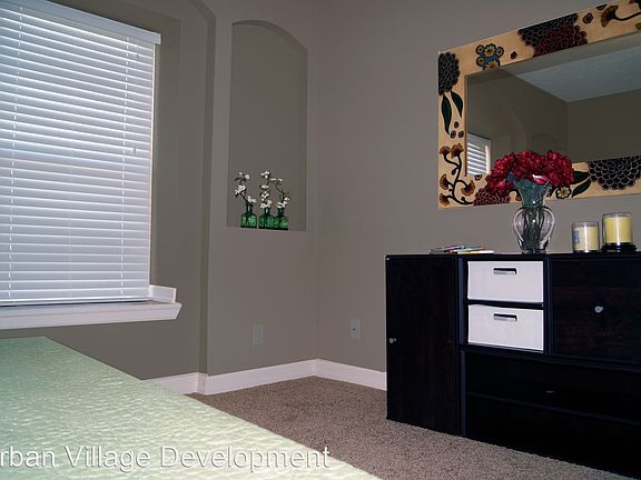 5th image of 3007 Jackson St #4005980