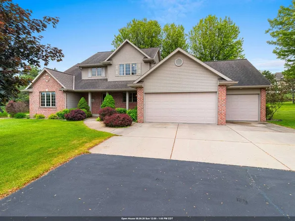 3386 Hawkeye Ct, Green Bay, WI 54313