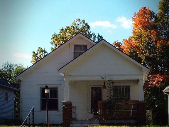 3rd image of 1308 Central Ave