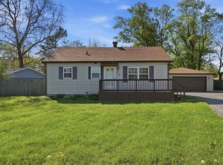 316 Oak Cir, Crown Point, IN 46307