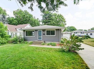 524 S Main St, Oregon, WI 53575