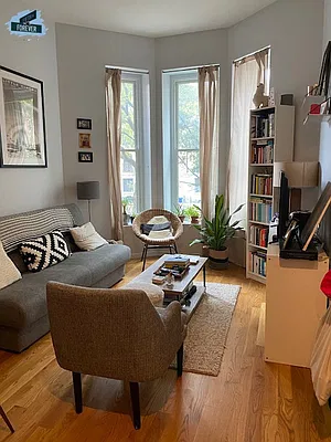 Rented by Fifth & Forever LLC | media 68