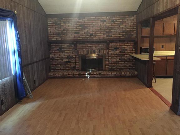 4th image of 2715 Belair St