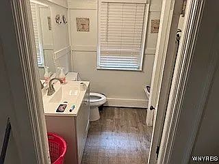 5th image of 874 Hertel Ave