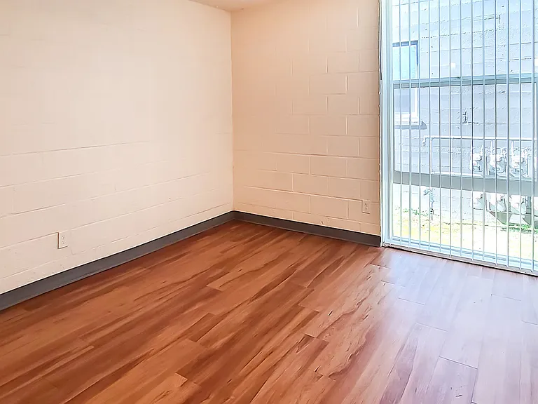 Stewart Apartments - Portland Oregon - Living Room