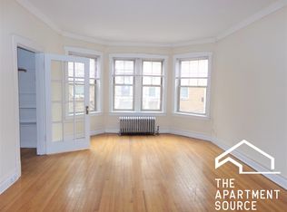 1041 W North Shore Ave APT 3S, Chicago, IL 60626