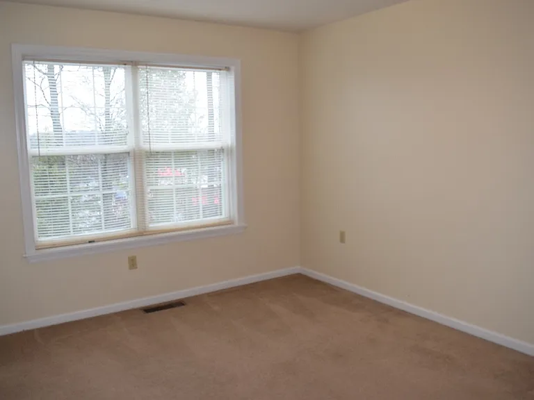 140 Kenley Ct #1 — Photo 18