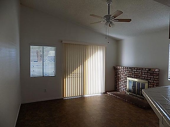4th image of 26177 Oshua Dr